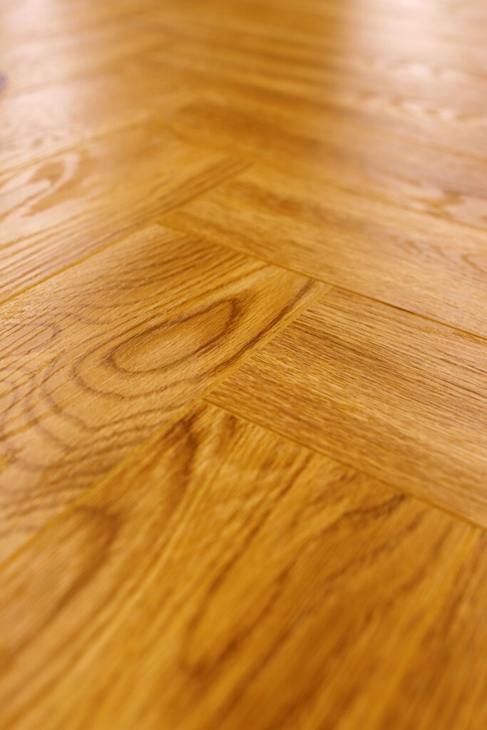 mbc charpente à provins pose de parquet et parquet flottant